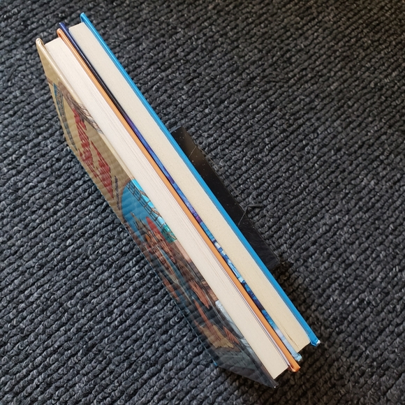 2 Treasury of Illustrated Classics Hardcover Book Treasures Island Sleepy Hollow - Picture 5 of 8